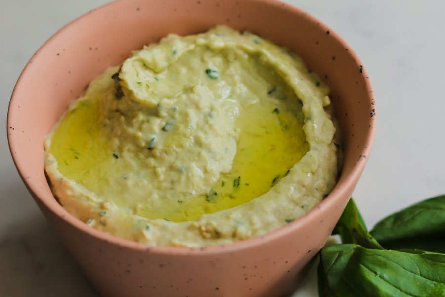 Houmous & focaccia