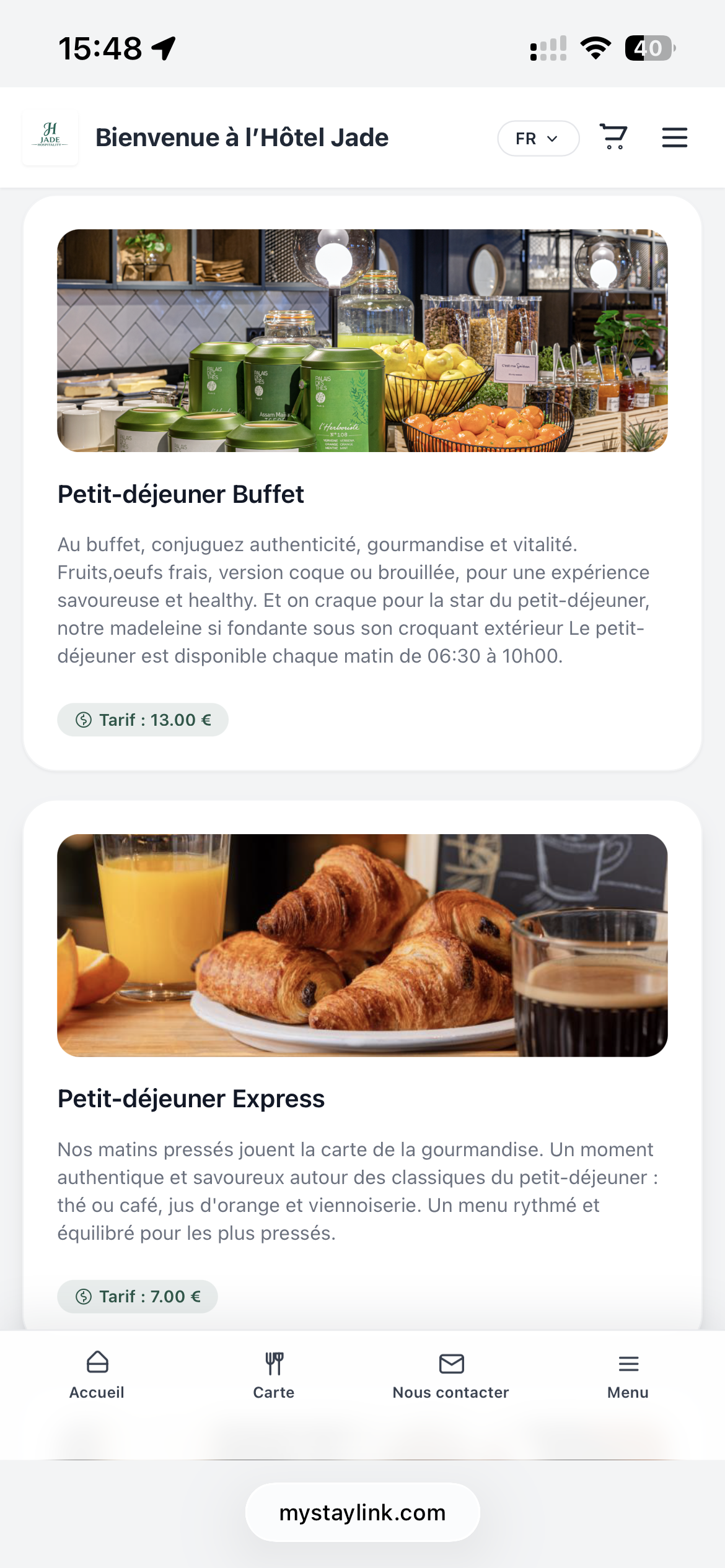 Capture mobile d’une page de restauration présentant des produits, photos, descriptions, tarifs et options de commande.